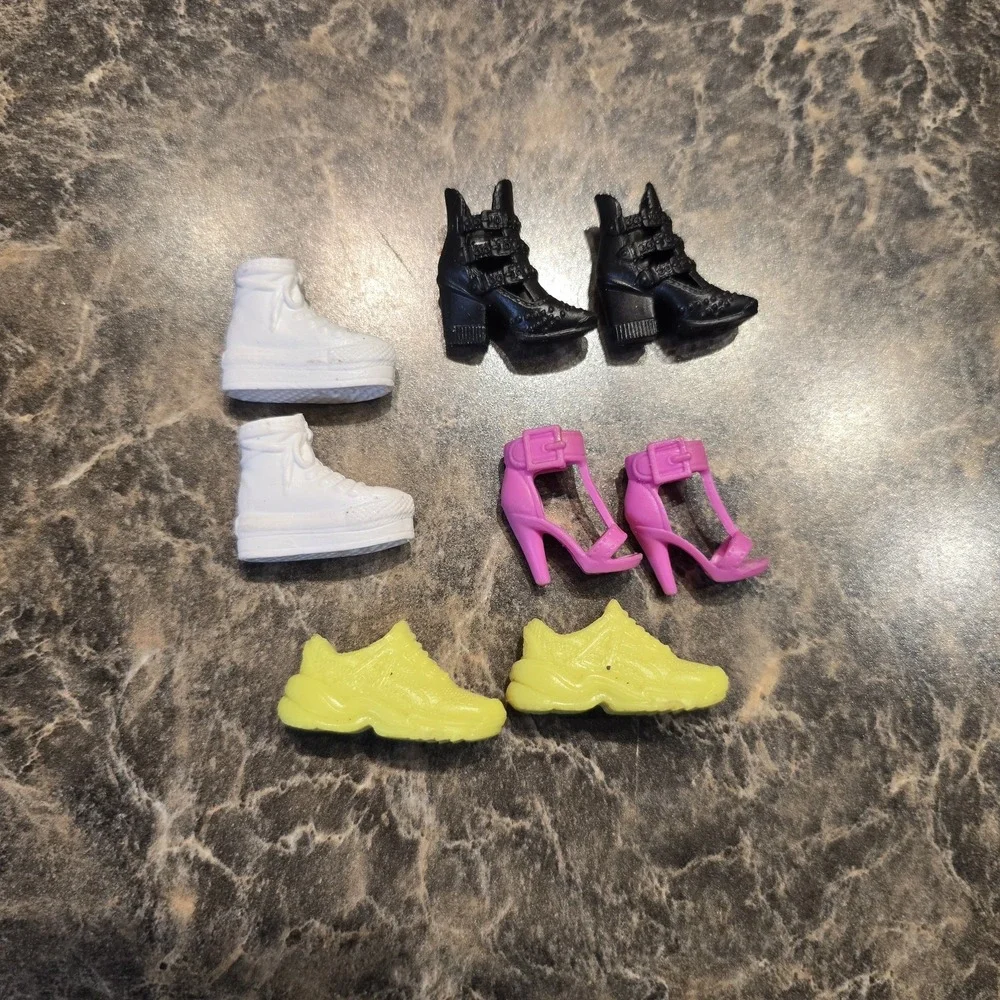 Mattel Barbie‎ Shoes 4 Pairs